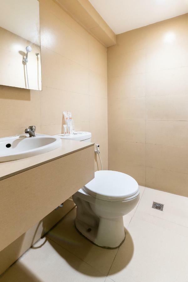 Готель Oyo 191 Paradise Apartelle Маніла Екстер'єр фото