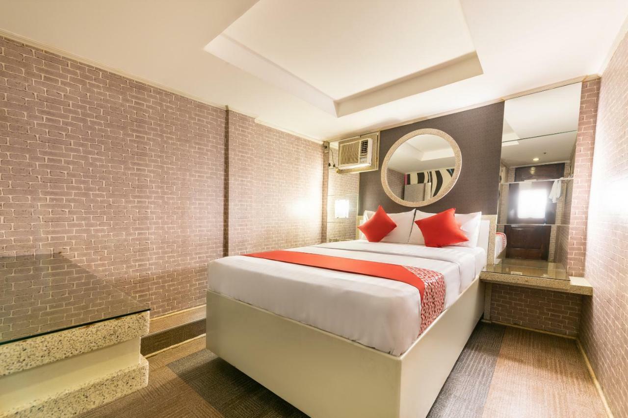 Готель Oyo 191 Paradise Apartelle Маніла Екстер'єр фото