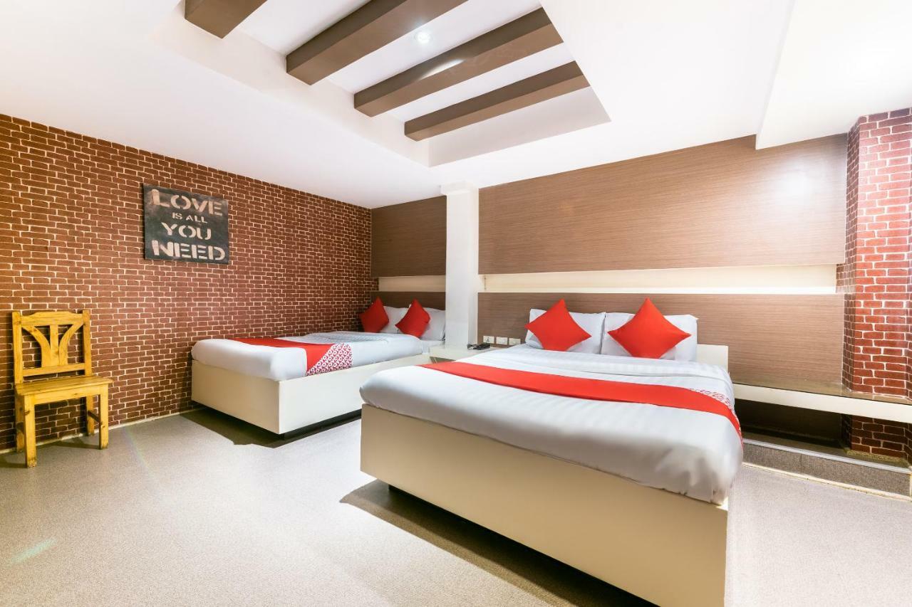 Готель Oyo 191 Paradise Apartelle Маніла Екстер'єр фото
