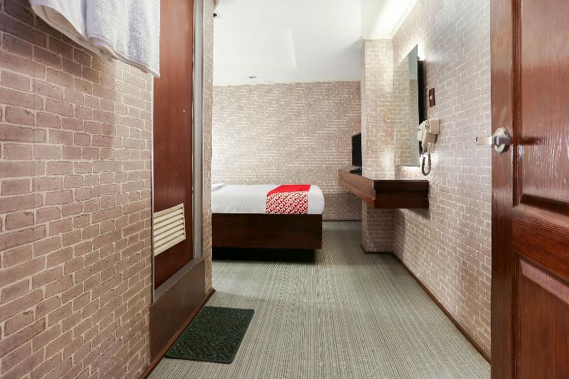 Готель Oyo 191 Paradise Apartelle Маніла Екстер'єр фото